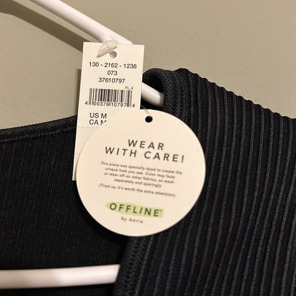 NWT OFFLINE By Aerie Seamless Cable Square Neck crop Black M - Picture 3 of 7